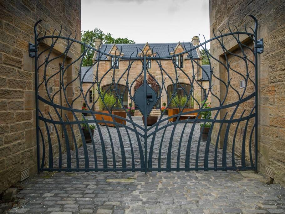 Stunning Edinburgh 1820S Stables Converted Studio Εξωτερικό φωτογραφία